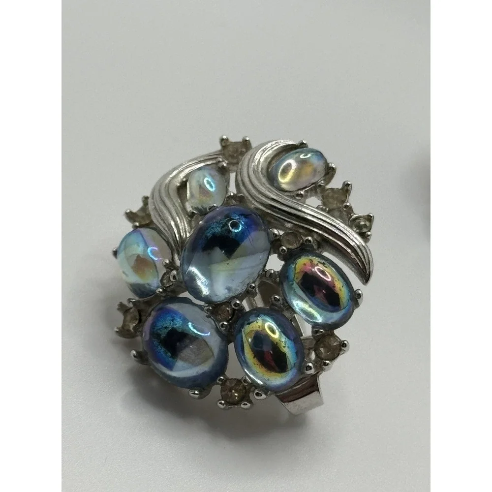 Vintage Crown Trifari Reflection Jewels of Fantasy Cabochon Clip On Earrings